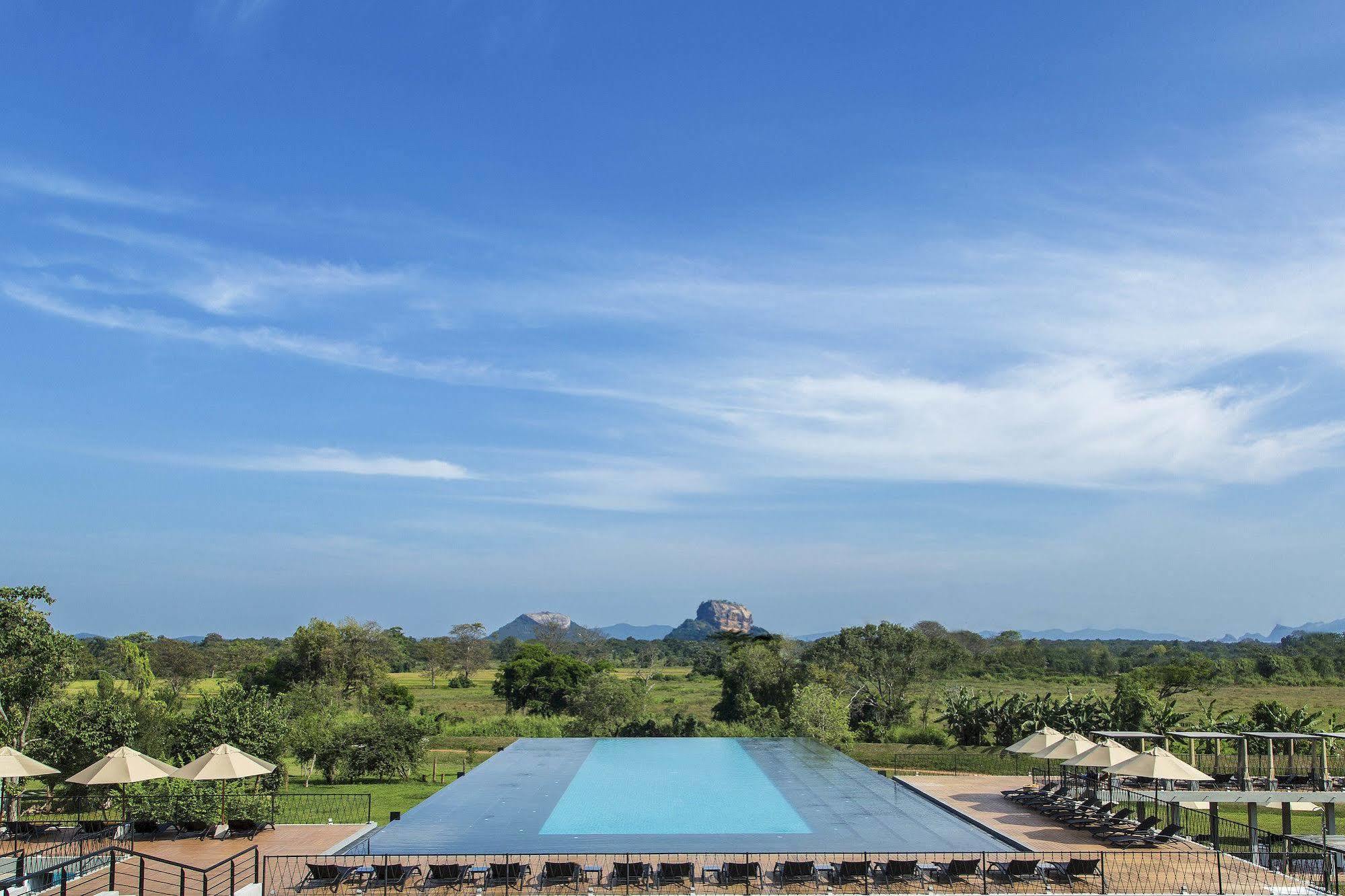 Aliya Resort And Spa - Thema Collection Sigiriya Bagian luar foto